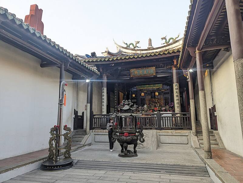 祀典武庙：「大丈夫」匾额