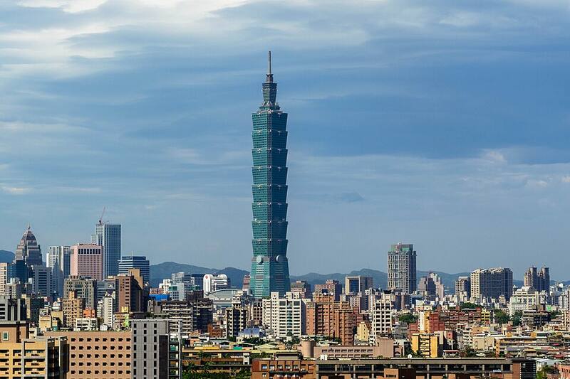 台北101：台北101与天际线
