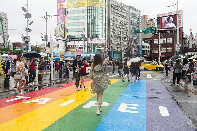 西门町：西门町的彩虹斑马线